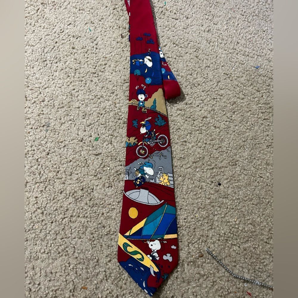 Vintage Peanuts Snoopy Neck Tie